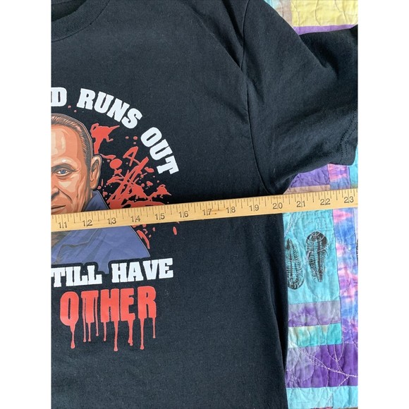 Gildan “if the Food Runs Out” Men's Large T Shirt Hannibal Lecter - Picture 3 of 5